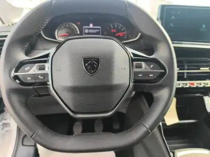 Photo 11 Peugeot 208  PureTech 100 S&S BVM6