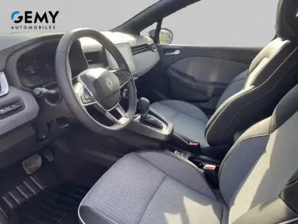 Photo 7 Renault Clio  E-Tech full hybrid 145 ch GSR2