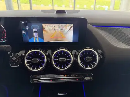 Photo 9 Mercedes GLA  200 d 8G-DCT