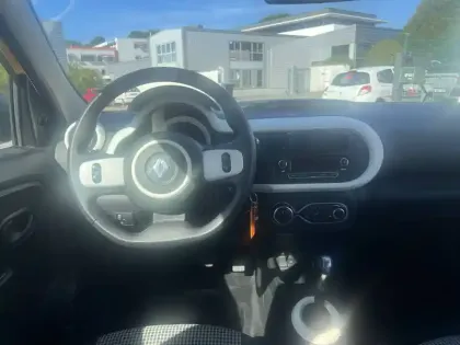 Photo 20 Renault Twingo  III E-Tech