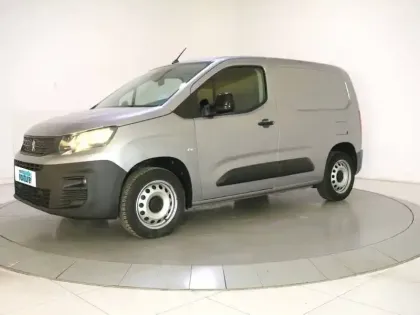 Photo Peugeot Partner Asphalt