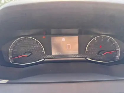 Photo 9 Peugeot 208  PureTech 100 S&S BVM6