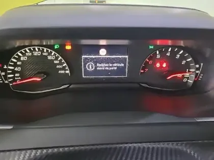 Photo 29 Peugeot 208  PureTech 100 S&S BVM6
