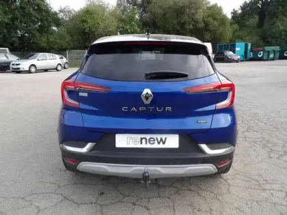 Photo 10 Renault Captur  E-Tech full hybrid 145