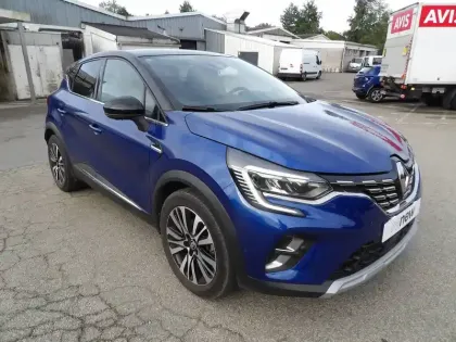 Photo 8 Renault Captur  E-Tech full hybrid 145