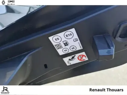 Photo 13 Renault Austral  1.2 E-Tech full hybrid 200ch Iconic- 23