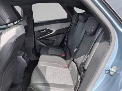 Photo 11 Peugeot 3008  Hybrid 136 e-DCS6