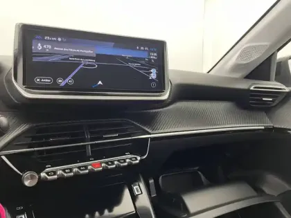 Photo 27 Peugeot 208  100 S&S BVM6