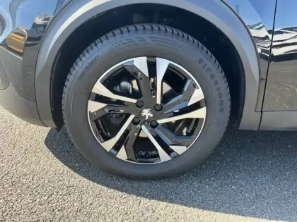 Photo 12 Peugeot 2008  PureTech 130 S&S EAT8