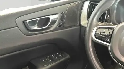 Photo 16 Volvo XC60  T6 Recharge AWD 253 ch + 145 ch Geartronic 8