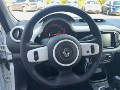Photo 14 Renault Twingo  III SCe 65 - 21