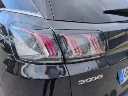 Photo 16 Peugeot 3008  Puretech 130ch S&S EAT8
