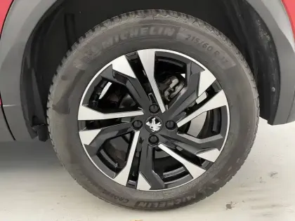 Photo 15 Peugeot 2008  PureTech 130 S&S BVM6