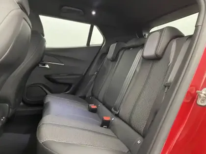Photo 14 Peugeot 2008  PureTech 130 S&S BVM6