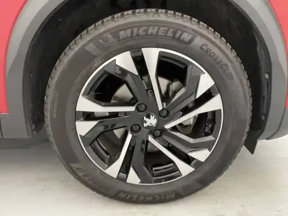 Photo 17 Peugeot 2008  PureTech 130 S&S BVM6