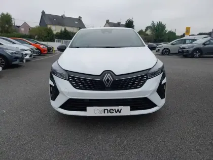 Photo 7 Renault Clio  E-Tech full hybrid 145