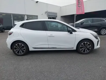 Photo 5 Renault Clio  E-Tech full hybrid 145
