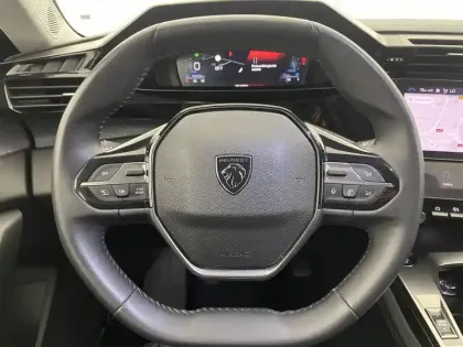 Photo 22 Peugeot 308  PureTech 130ch S&S BVM6