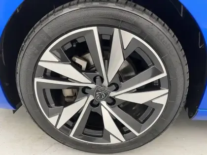 Photo 17 Peugeot 308  PureTech 130ch S&S BVM6