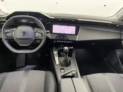 Photo 24 Peugeot 308  PureTech 130ch S&S BVM6
