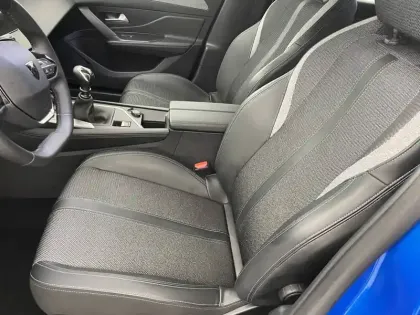 Photo 13 Peugeot 308  PureTech 130ch S&S BVM6