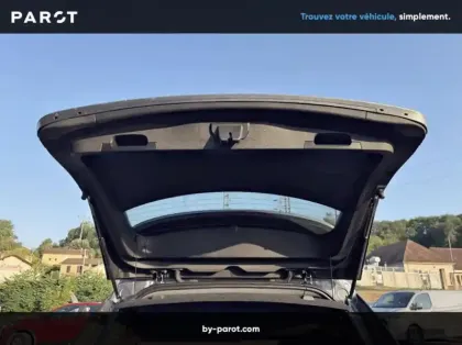 Photo 18 Renault Austral 1.2 E-Tech full hybrid 200ch Iconic esprit Alpine- 24