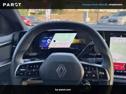 Photo 6 Renault Austral 1.2 E-Tech full hybrid 200ch Iconic esprit Alpine- 24