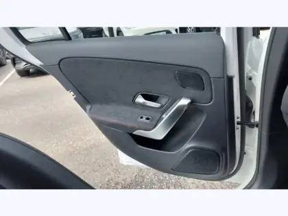 Photo 17 Mercedes Classe A 200 d 