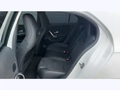 Photo 15 Mercedes Classe A 200 d 