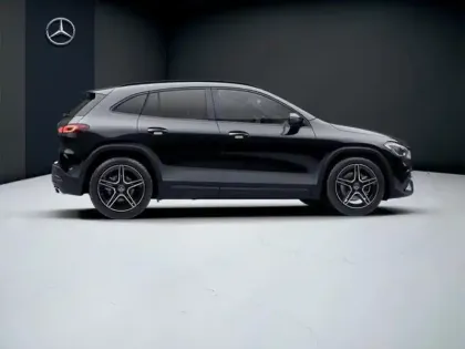 Photo 16 Mercedes GLA 200 AMG Line