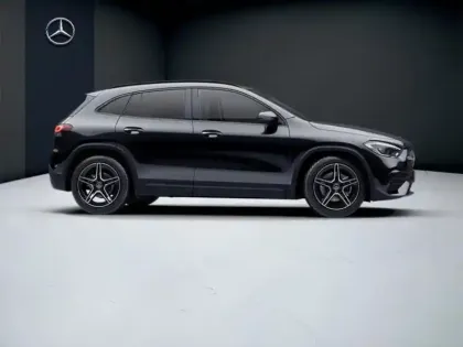 Photo 15 Mercedes GLA 200 AMG Line