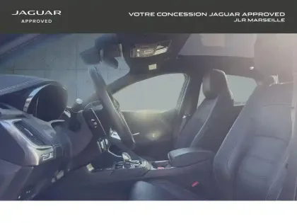 Photo 8 Jaguar E-Pace  P300e PHEV 309ch R-Dynamic HSE