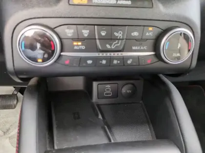 Photo 9 Ford Kuga  2.5 Duratec 190ch FHEV E85 ST-Line X BVA