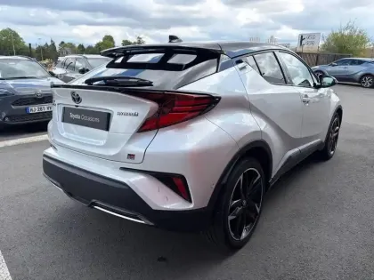Photo 8 Toyota C-HR  2.0 Hybride 184ch GR Sport E-CVT