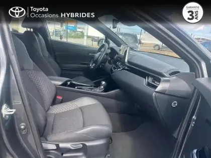 Photo 5 Toyota C-HR  1.8 Hybride 122ch Design Ultimate E-CVT