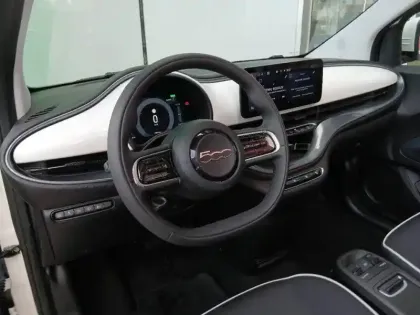 Photo 10 Fiat 500 C e 118ch MY23