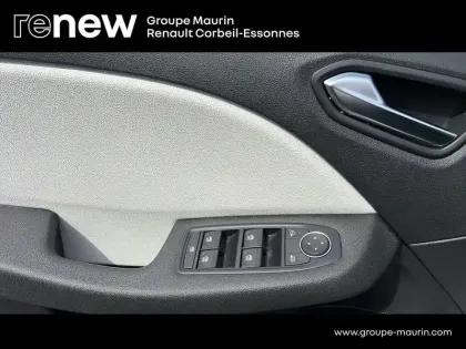 Photo 12 Renault Clio  1.6 E-Tech 145ch full hybrid Techno