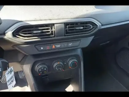 Photo 14 Dacia Sandero  1.0 SCe 65ch Essential