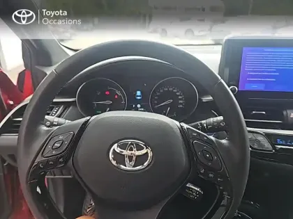 Photo 12 Toyota C-HR  1.8 Hybride 122ch Design Ultimate E-CVT