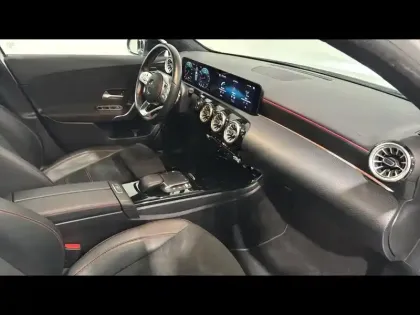 Photo 5 Mercedes Classe A  180 136ch AMG Line 7G-DCT