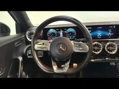 Photo 8 Mercedes Classe A  180 136ch AMG Line 7G-DCT