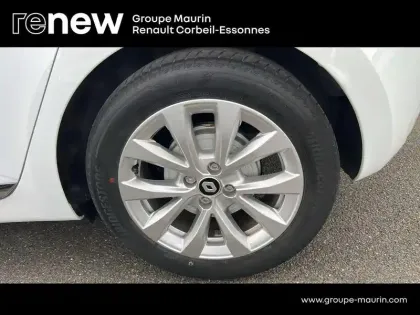 Photo 7 Renault Clio  1.6 E-Tech hybride 145ch Evolution