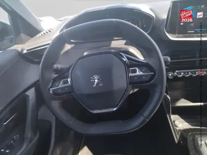 Photo 11 Peugeot 2008  e- 136ch Style