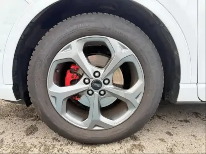 Photo 8 Ford Kuga  2.5 Duratec 180 ch Hybrid FlexiFuel ST-Line X Powershift