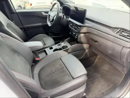 Photo 10 Ford Kuga  2.5 Duratec 180 ch Hybrid FlexiFuel ST-Line X Powershift