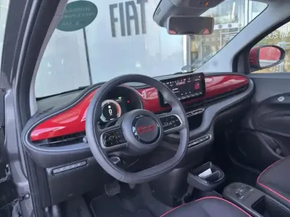 Photo 10 Fiat 500  e 95ch (RED) MY23