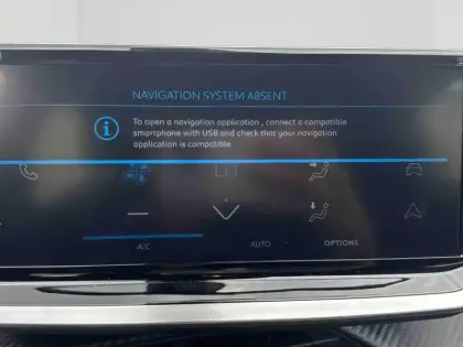 Photo 12 Peugeot 2008  1.2 Hybrid 136ch Style e-DCS6