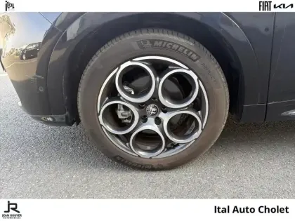 Photo 10 Alfa Romeo Tonale  1.5 Hybrid 130ch Sprint TCT