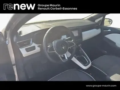 Photo 9 Renault Clio  1.6 E-Tech hybride 145ch Techno