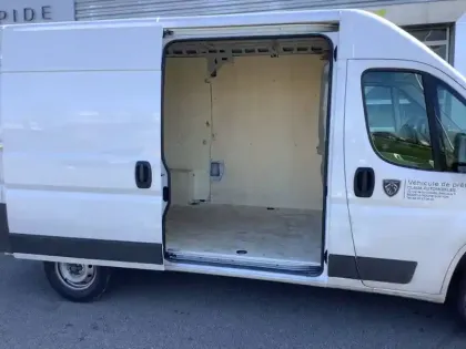Photo 19 Peugeot Boxer  FOURGON TOLE 3.5 T L2H2 140 S&S BVM6
